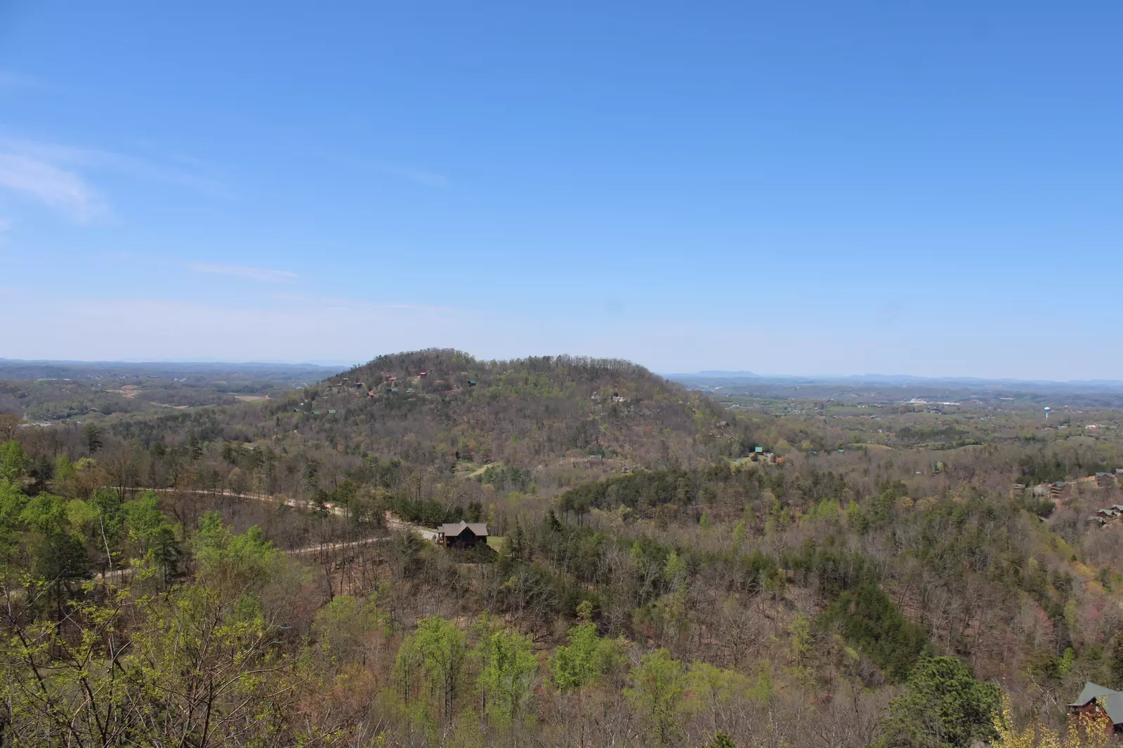 Chasing Views view of the Smoky Mountains