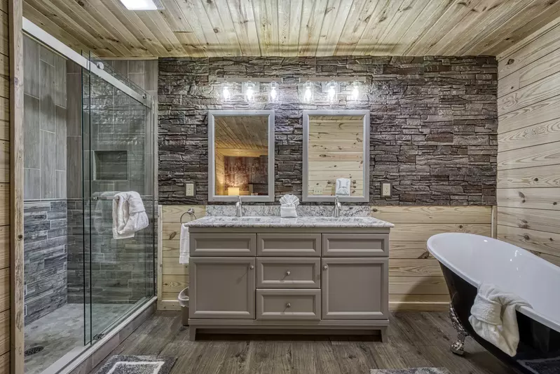 Little Piece of Heaven - Bathroom 2 with double vanity