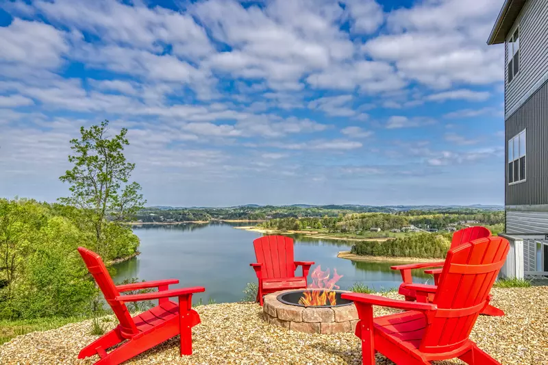 Lake View Therapy fire pit overlooking Douglas Lake