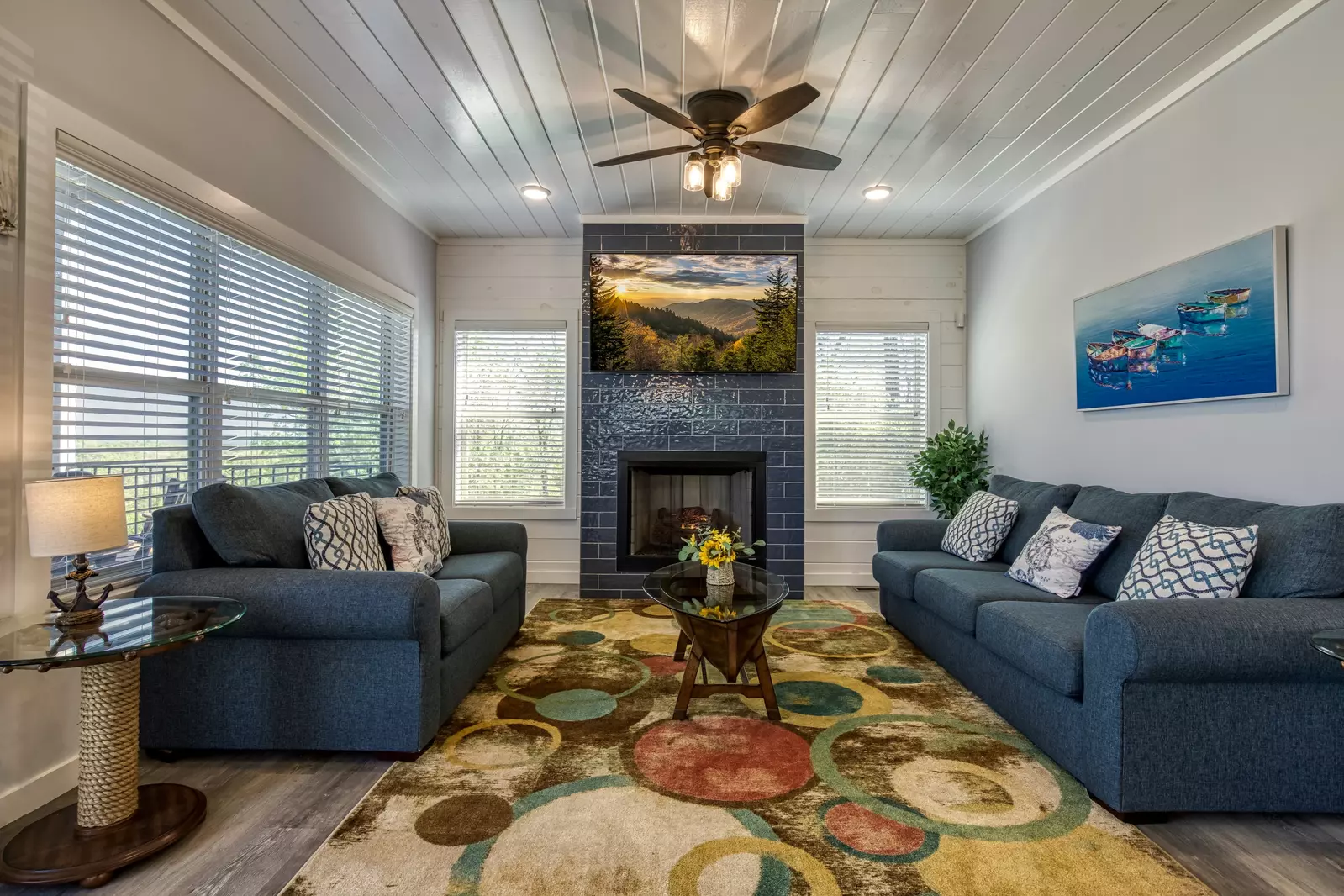 Lake View Therapy full size living room
