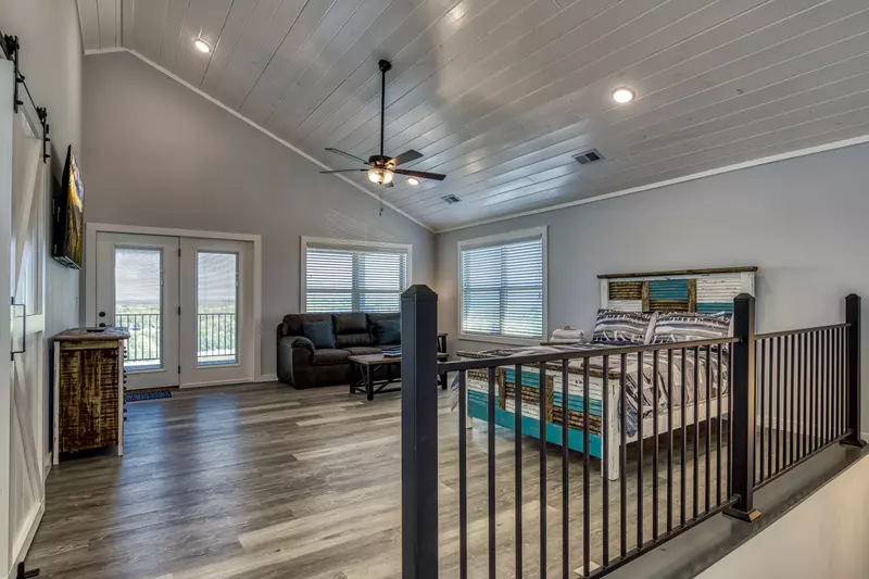 Lake View Therapy upper level loft area