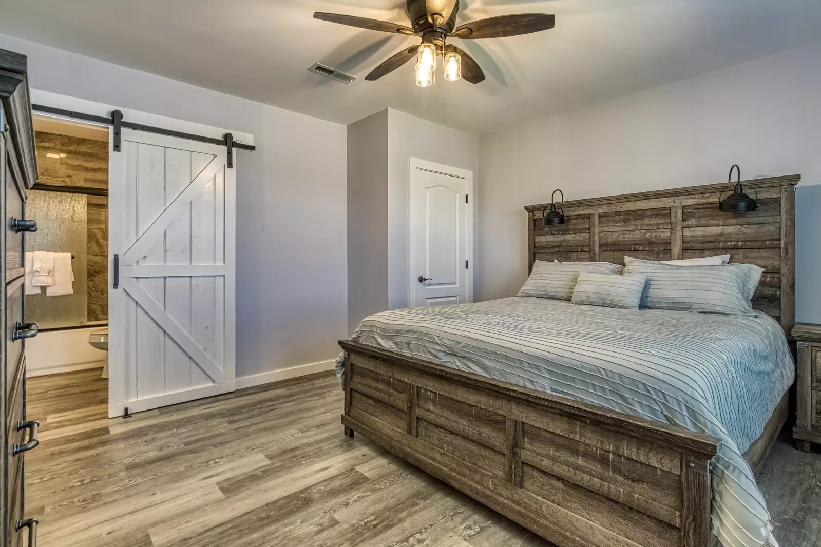 Lake View Therapy lower level bedroom with king size bed