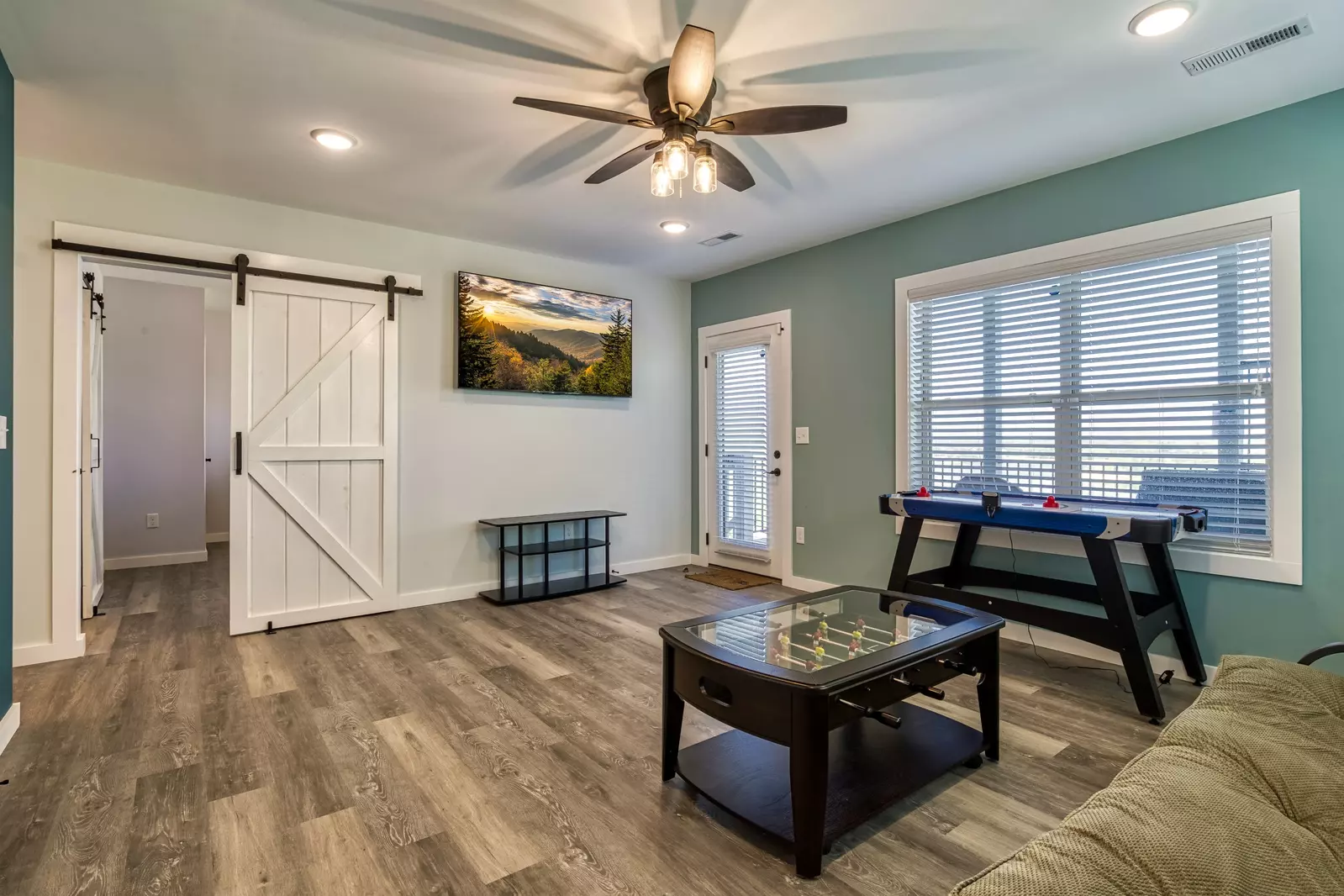 Lake View Therapy lower level sitting area with 65 inch TV