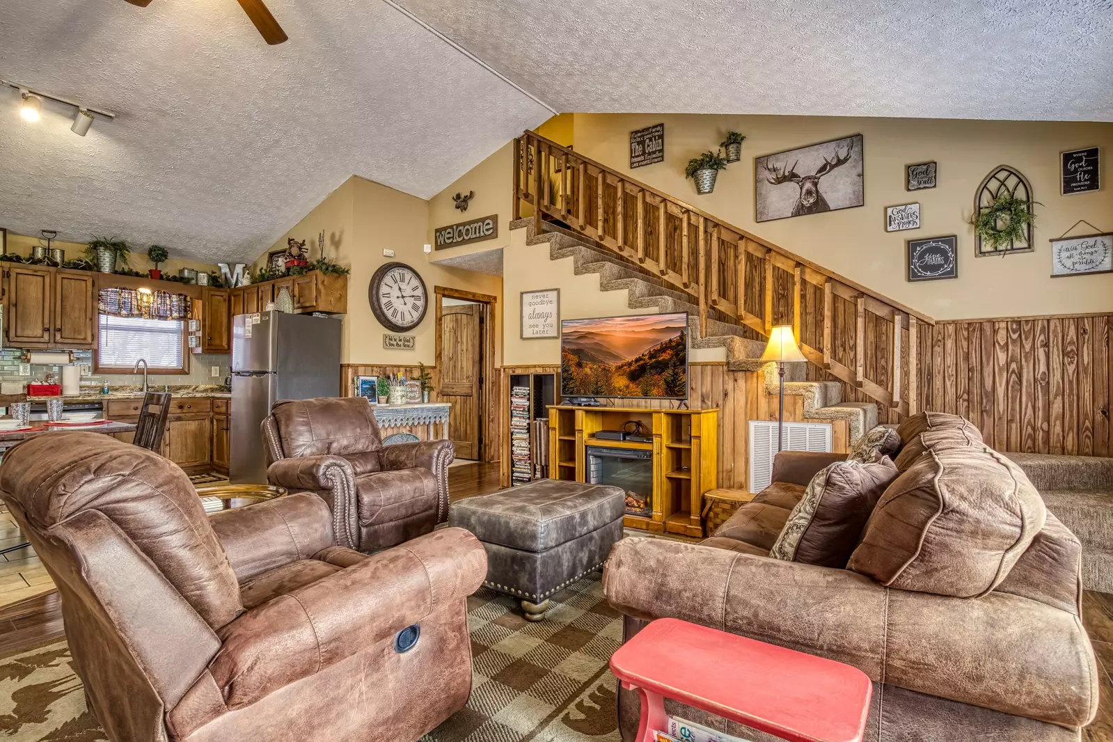 Moose Haven Cabin living room with recliner