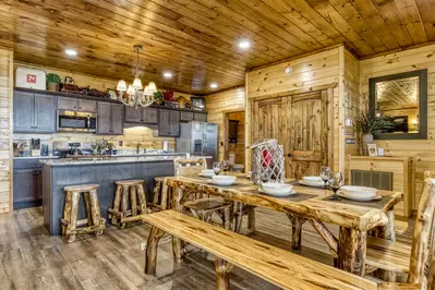 Mountown Moments Vista dining table and fully furnished kitchen