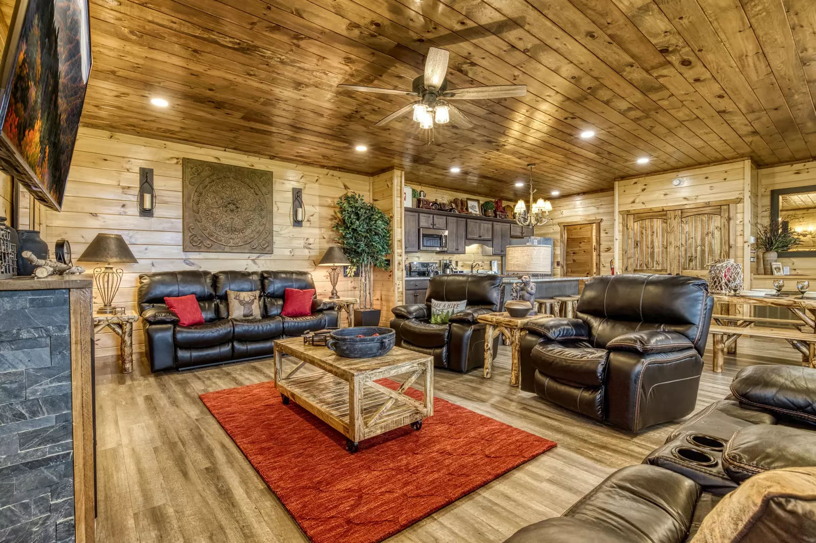 Mountown Moments Vista living room with multiple recliners
