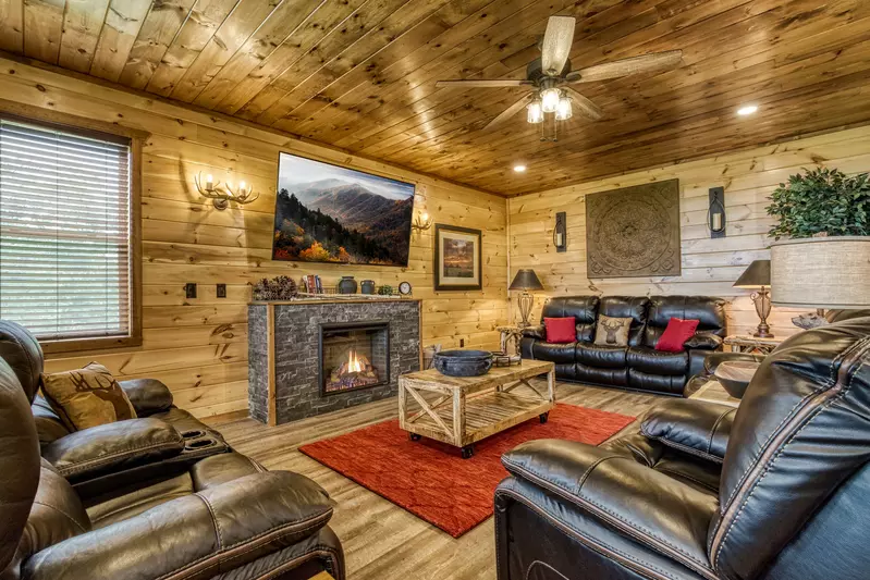 Mountown Moments Vista living room with year round electric fireplace