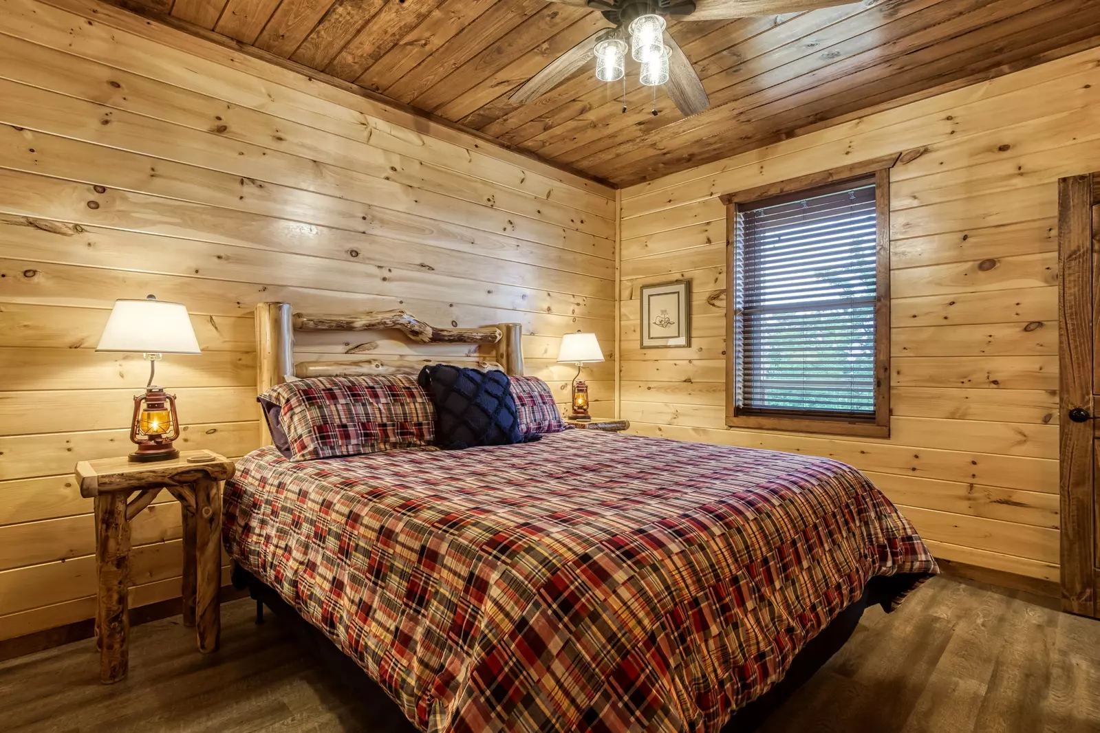 Mountown Moments Vista main level bedroom with a king size bed