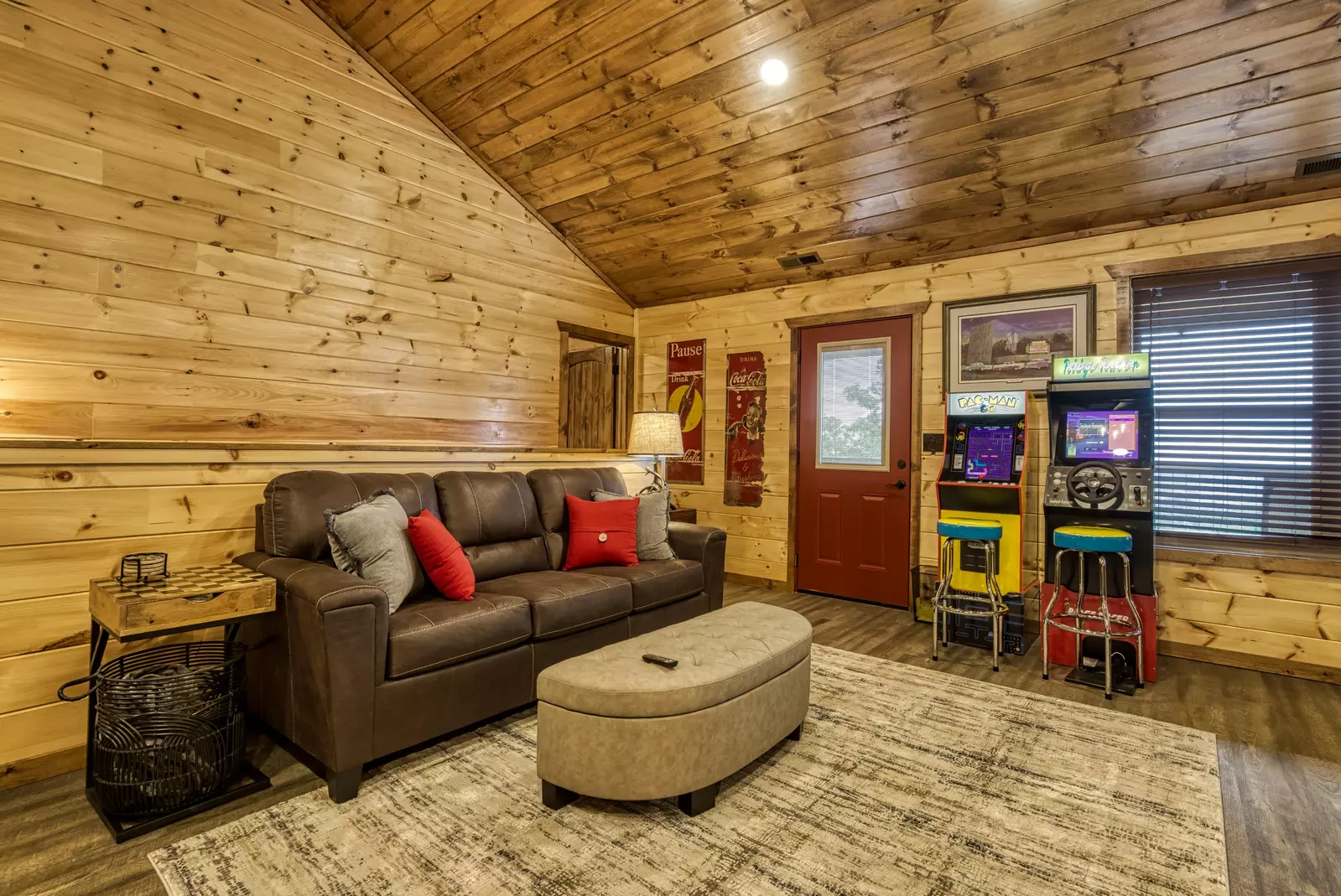 Mountown Moments Vista upper level game room with sleeper sofa