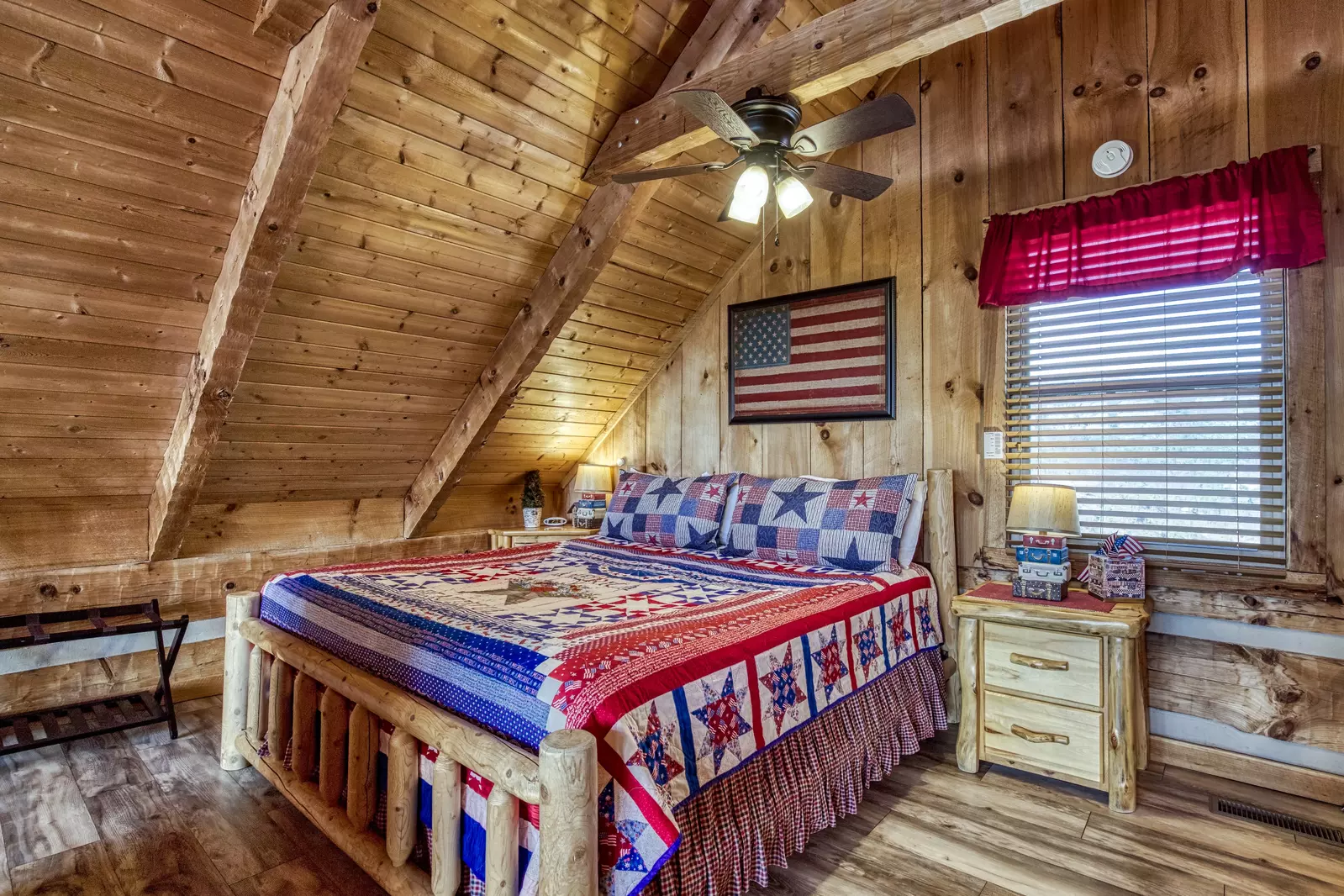 Old Glory loft area bedroom with king size bed