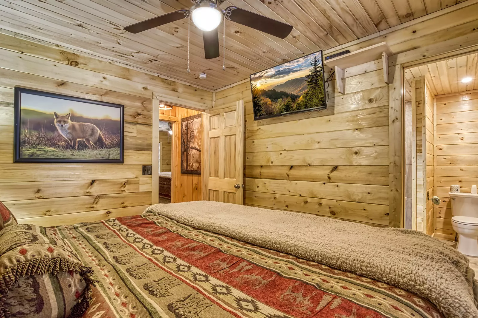 Lakeview bedroom two with king size bed