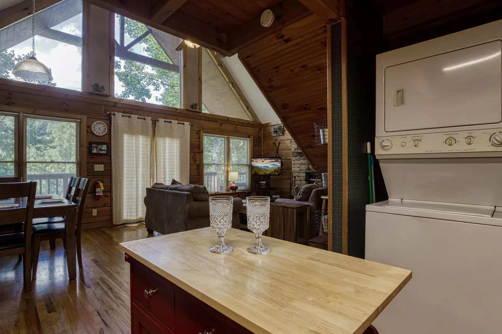 Squirrels Nest kitchen island and living room