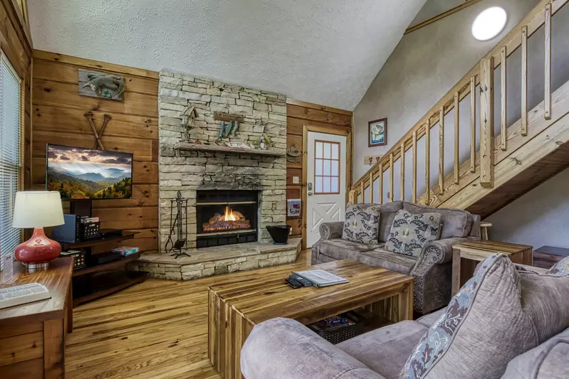 Squirrels Nest living room and loft area