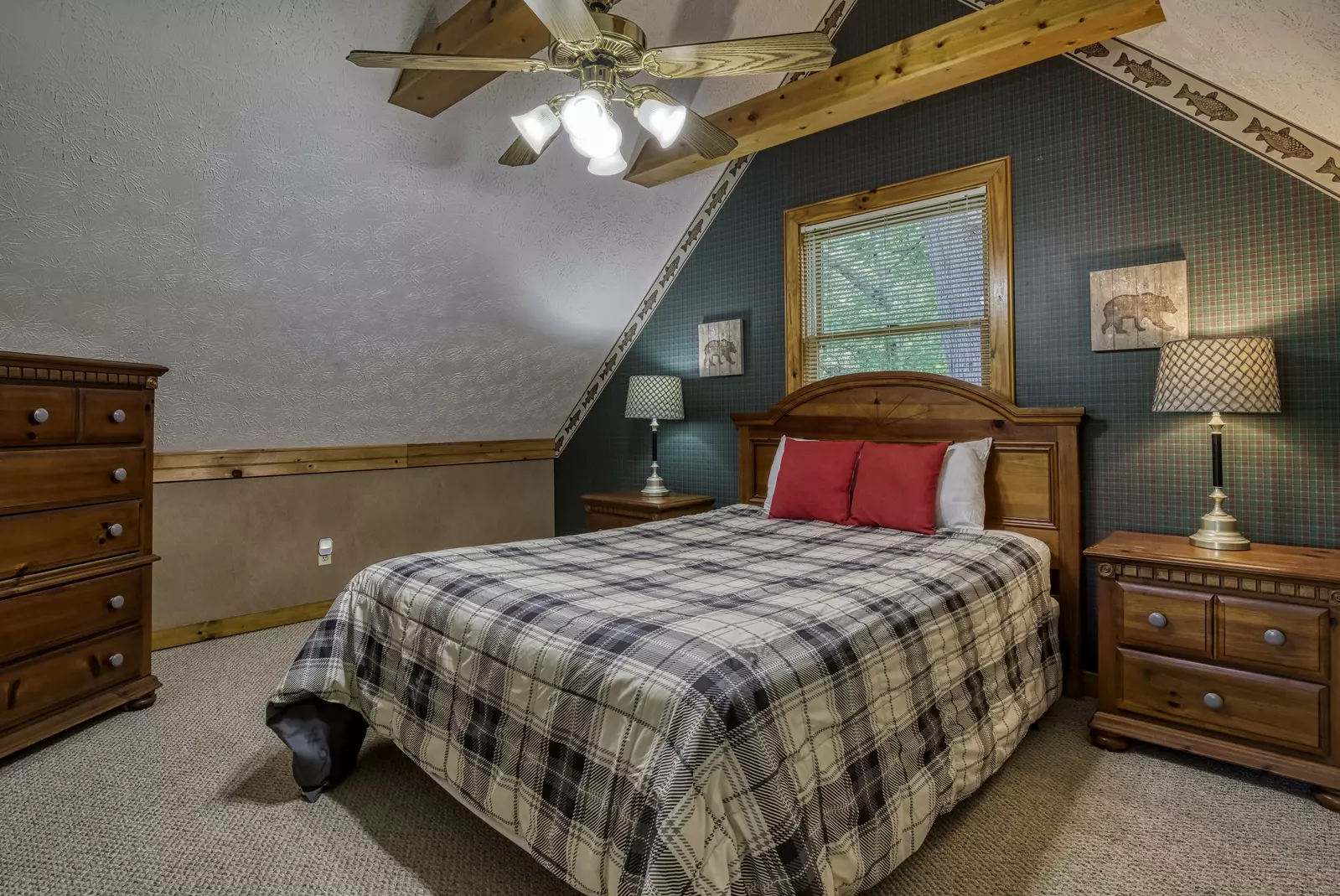 Squirrels Nest loft bedroom with queen size bed