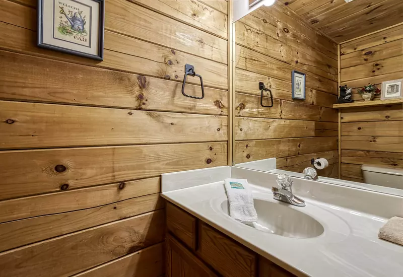 Tennessee Twilight Cabin main level half bath
