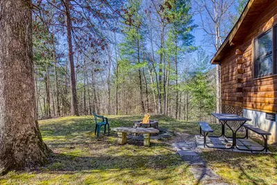 Walden Ridge Retreat outdoor firepit