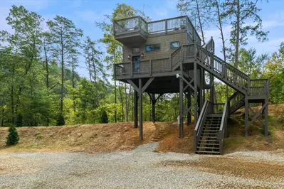 Spica Tree House
