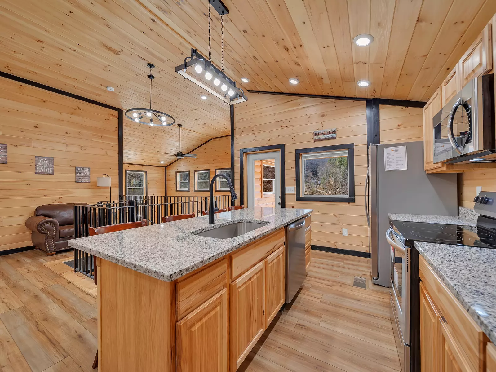 Property image, Exterior, of Endless Fun #3615