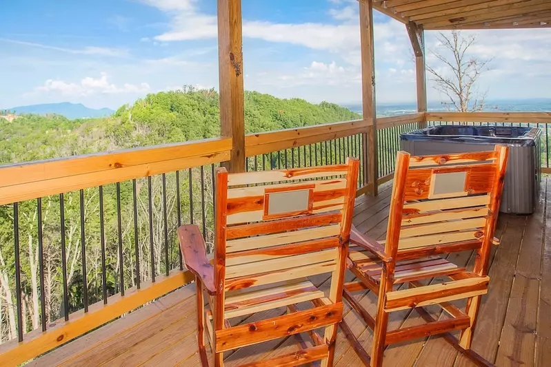 naked wild honey is one of the best Smoky Mountain cabins