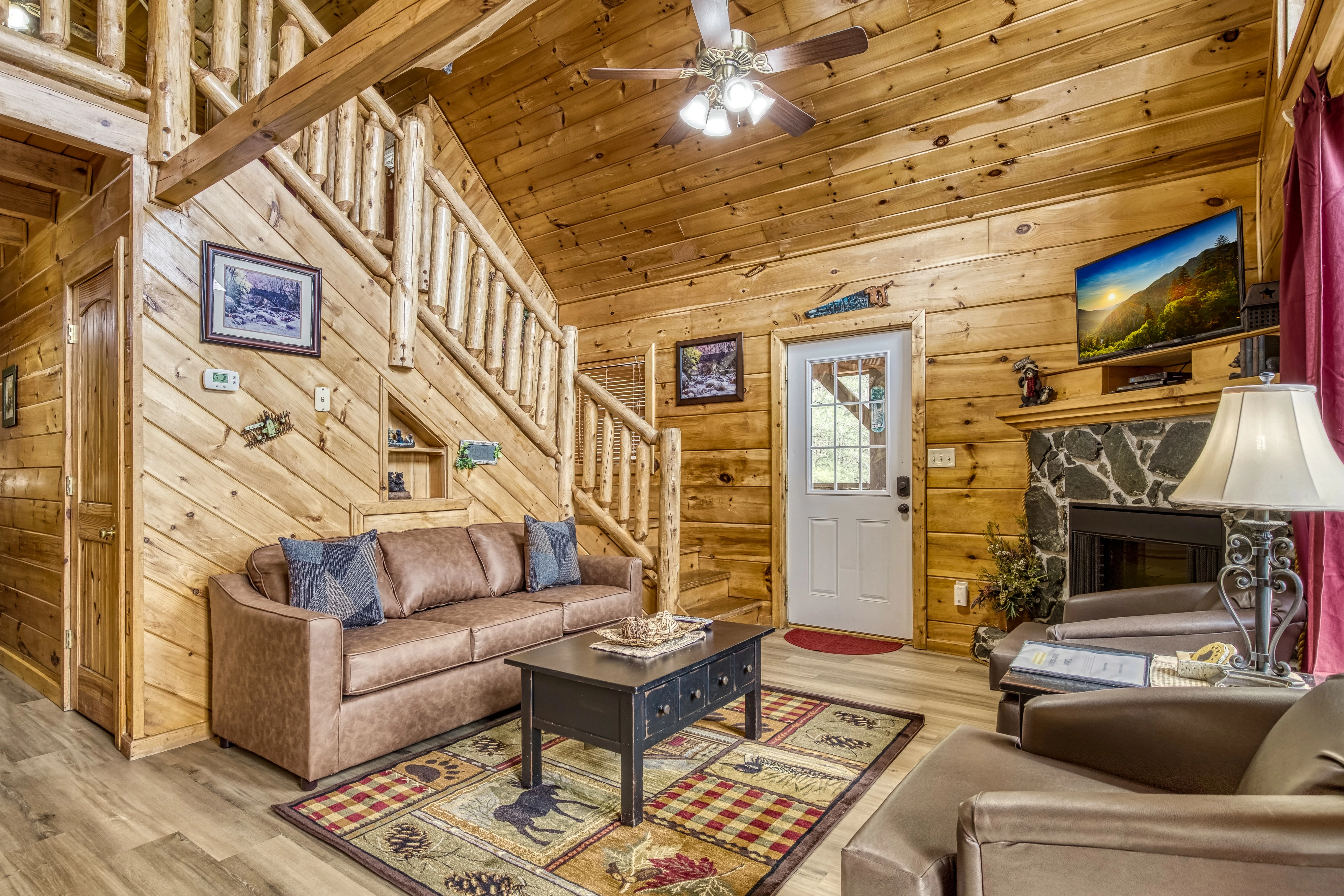 Mountain Breeze - 2 bedroom Cabin in Sevierville - Heartland Cabin
