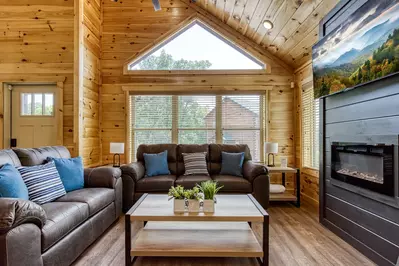 Mountain Memories living room with year round electric fireplace