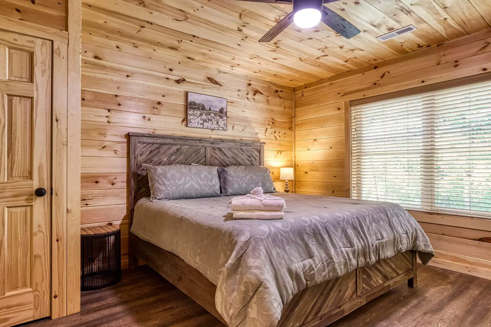 Mountain Memories lower level bedroom with king size bed