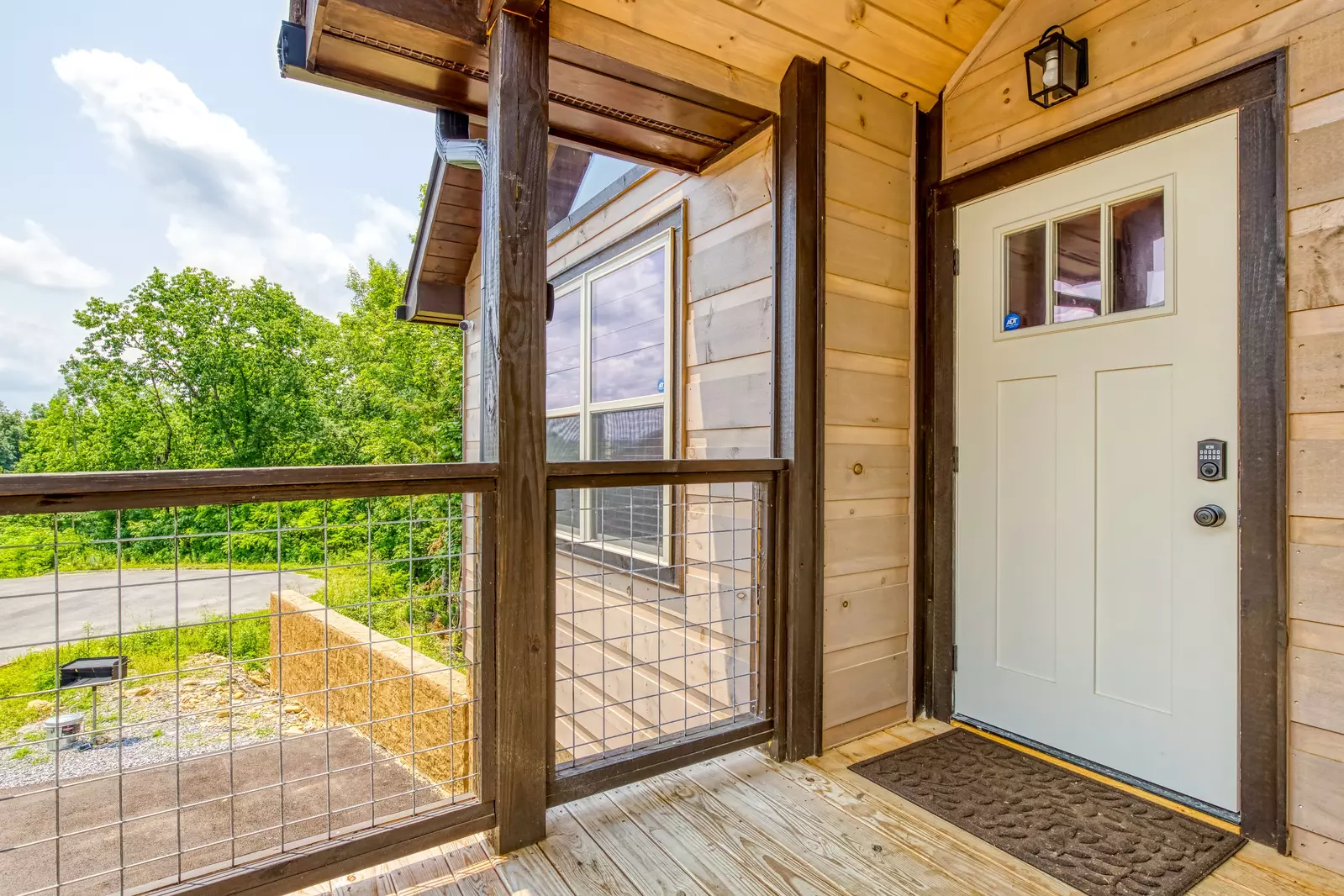 Mountain Memories covered entry deck 