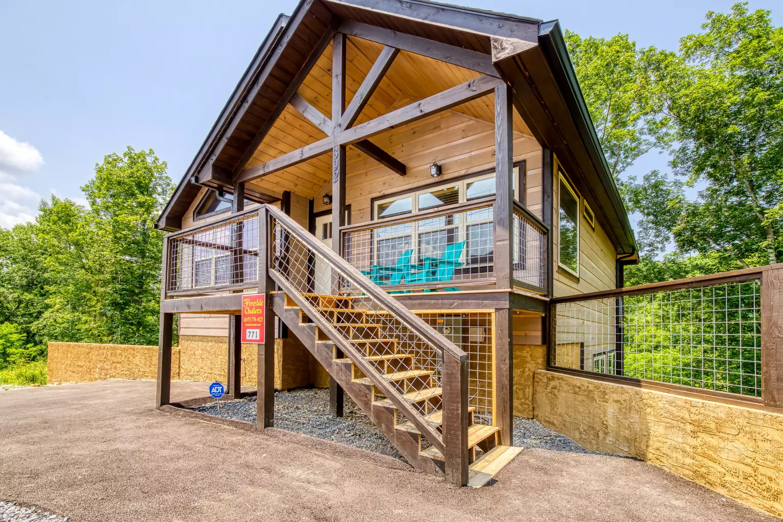 Mountain Memories covered entry deck
