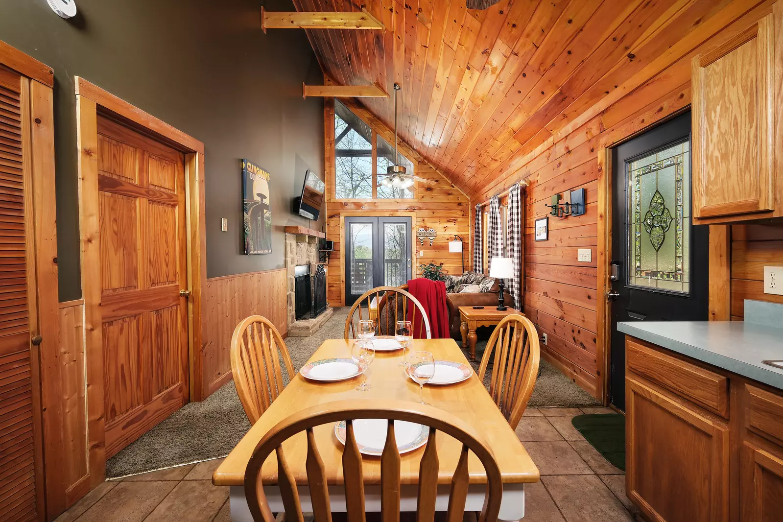 RUSTIC RACCOON