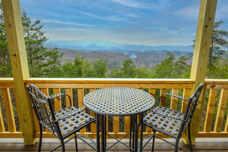 Peaceful View Cabin