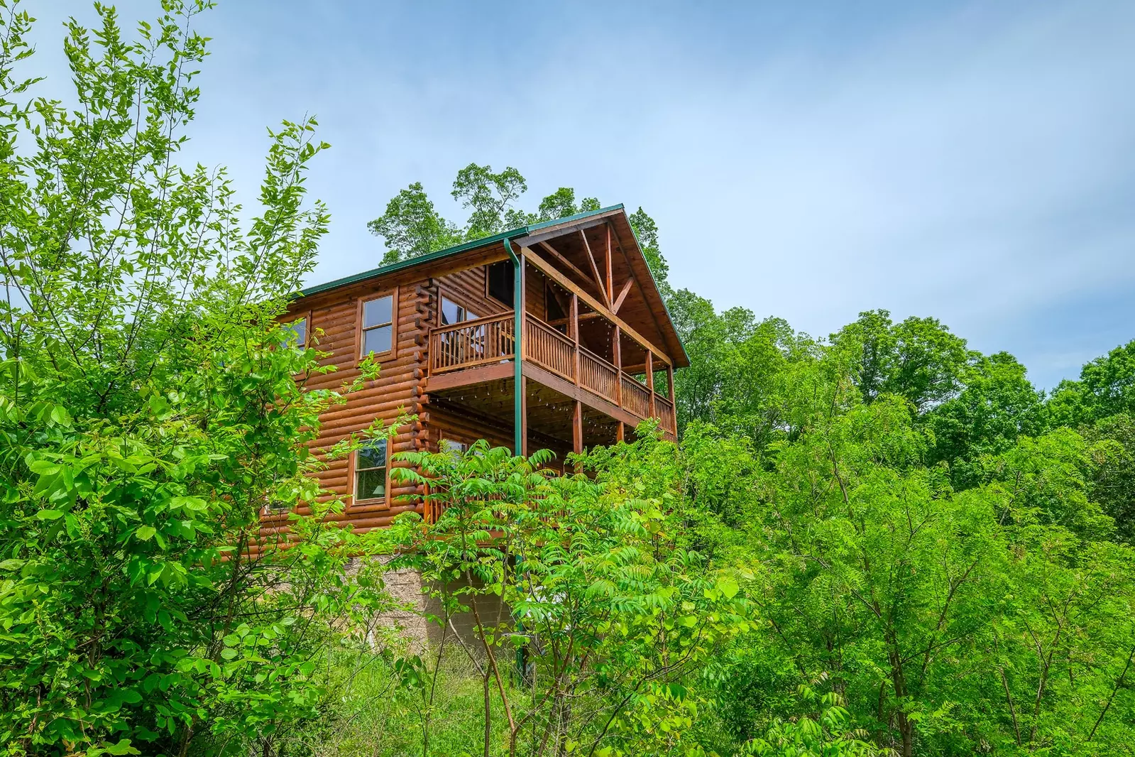 Smokey's Hideaway