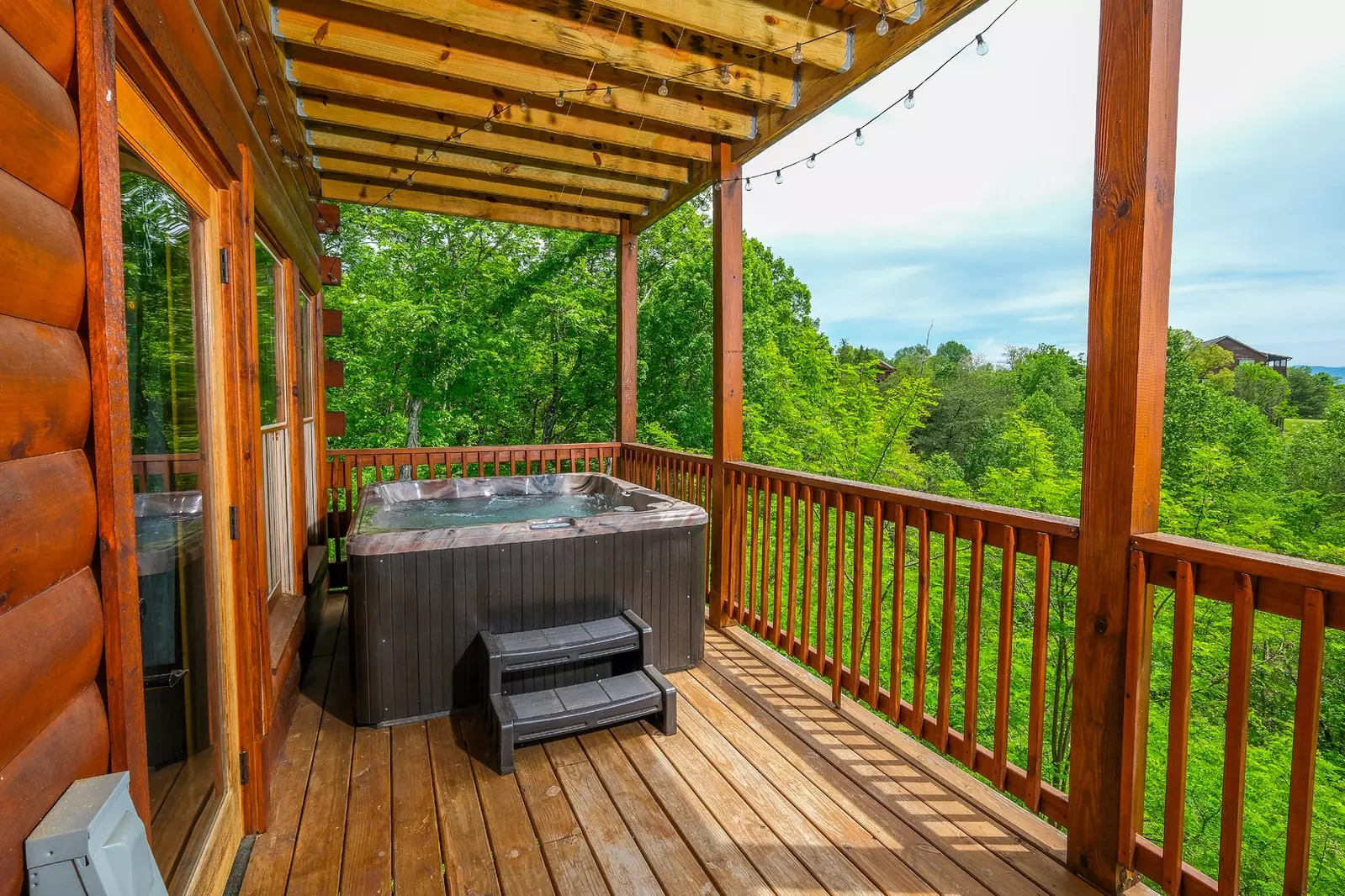 Smokey's Hideaway
