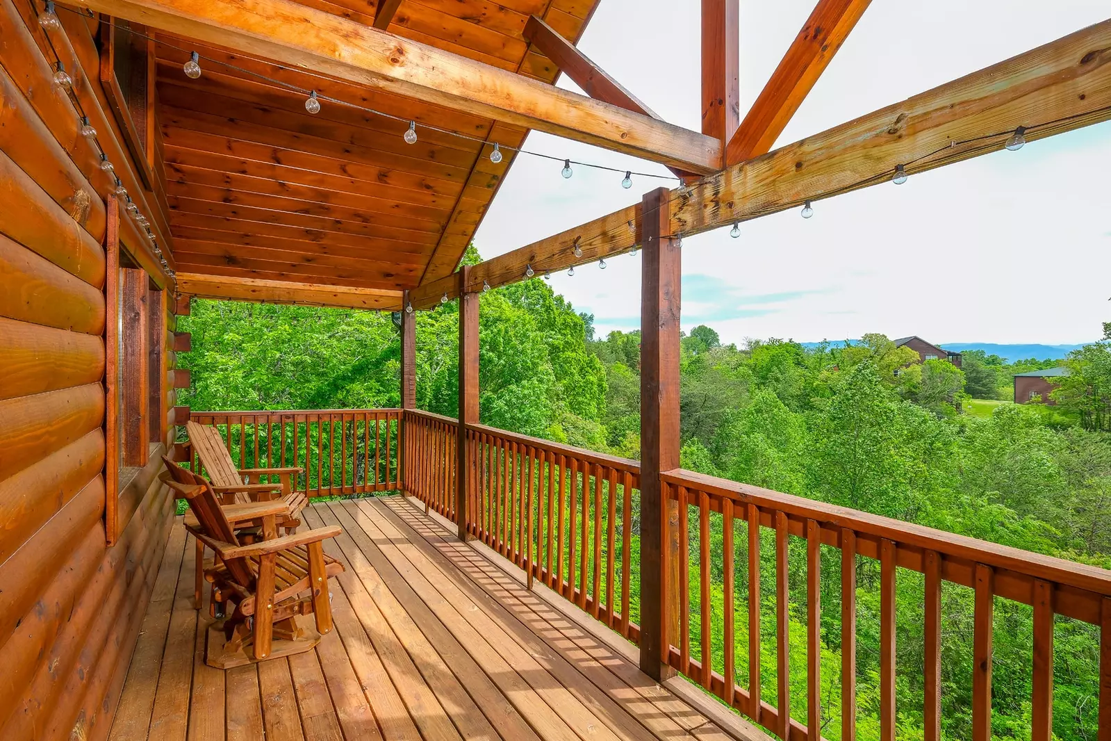 Smokey's Hideaway