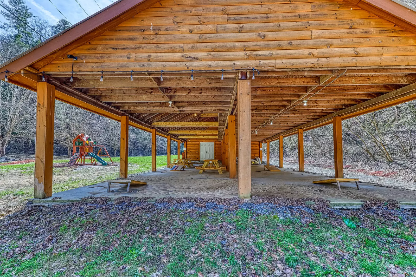 Property image, Exterior, of Hugged By The Smokies #330