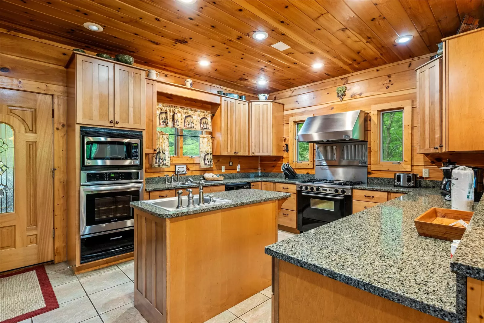 Property image, Interior, of Wine Down