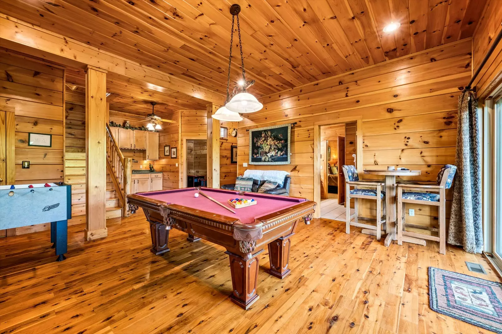 Property image, Interior, of Wine Down
