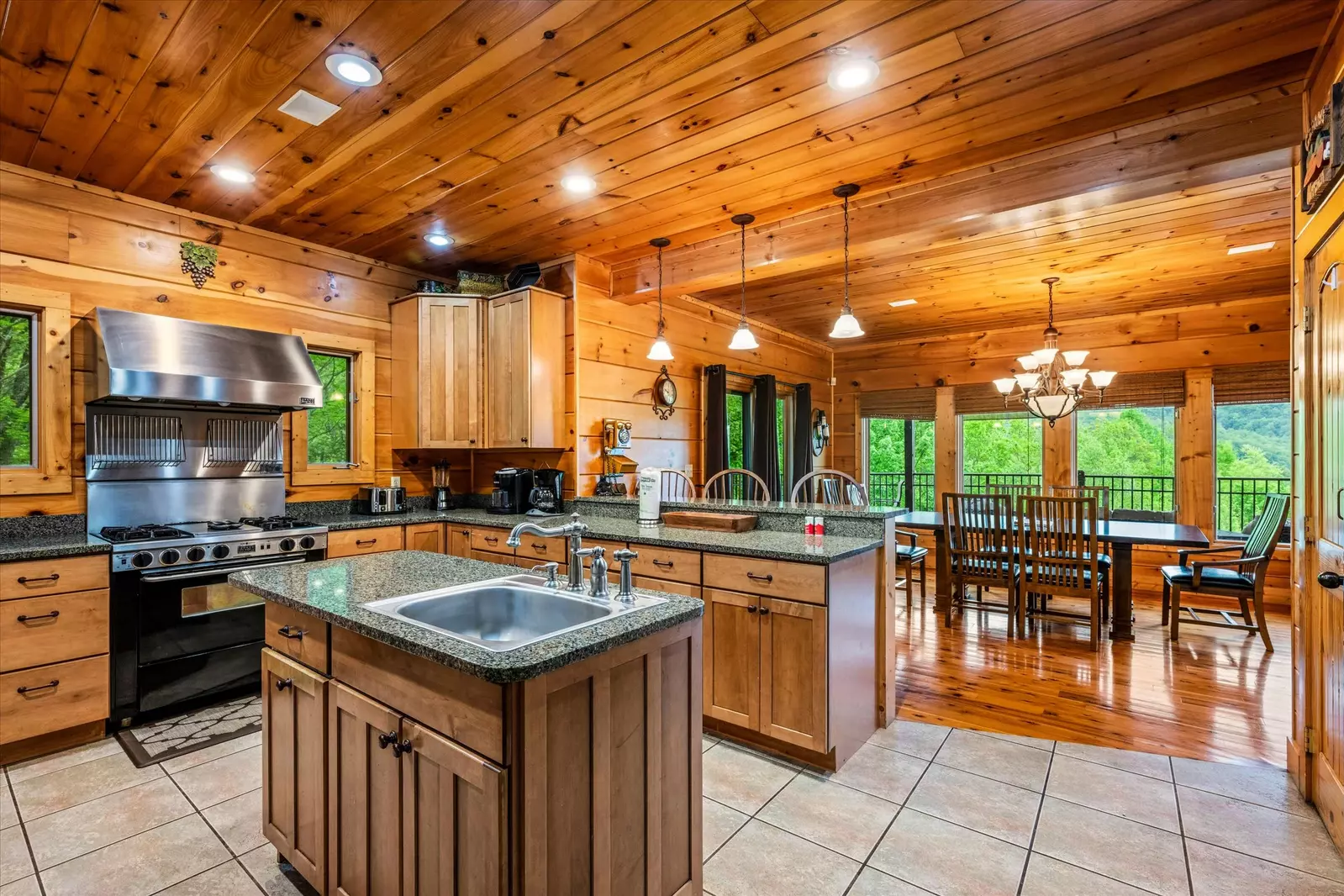 Property image, Interior, of Wine Down