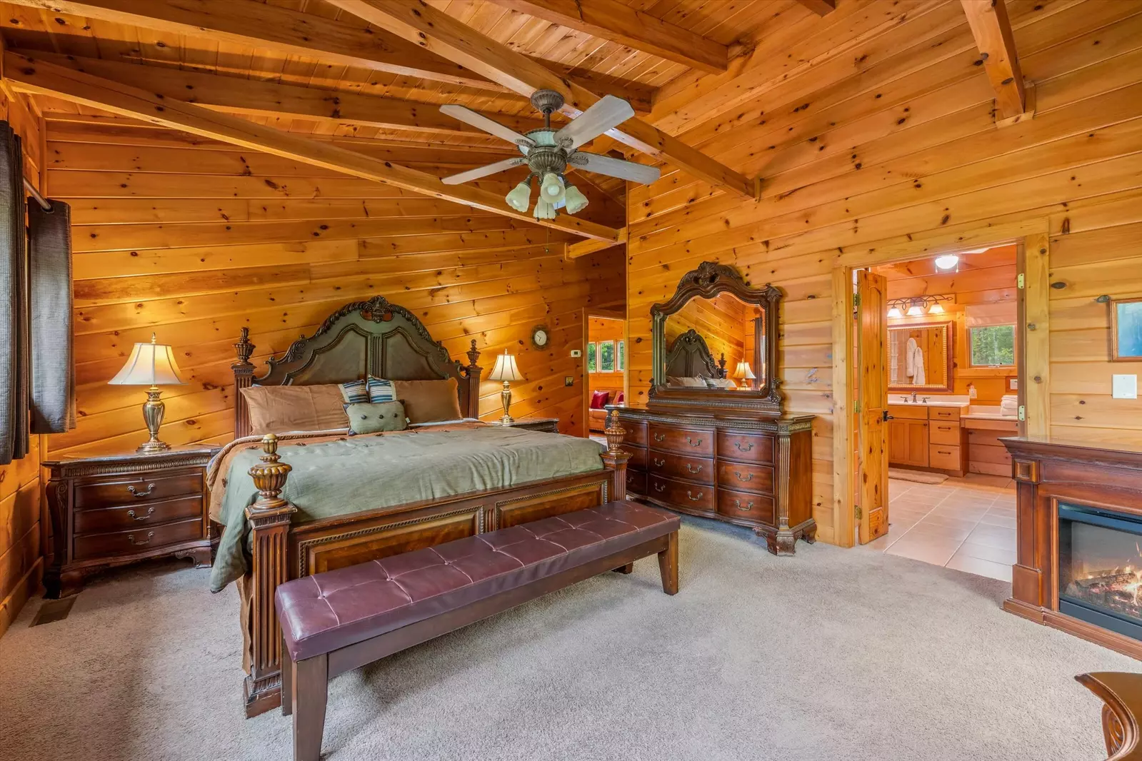 Property image, Interior, of Wine Down