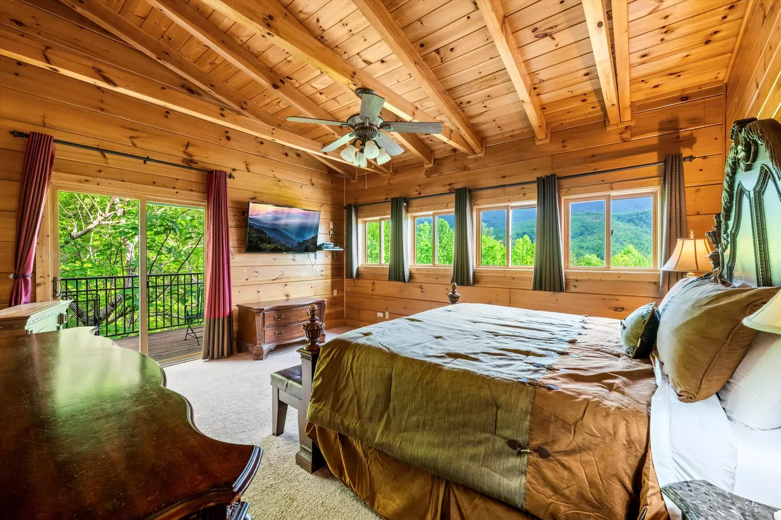 Property image, Interior, of Wine Down