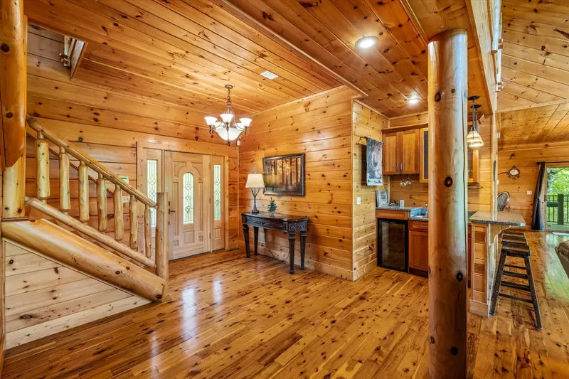 Property image, Interior, of Wine Down