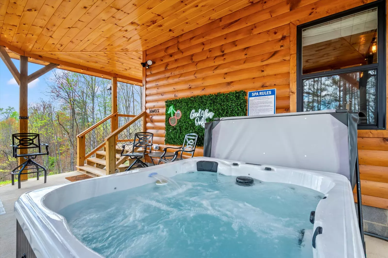 Property image, Interior, of Twin Peaks