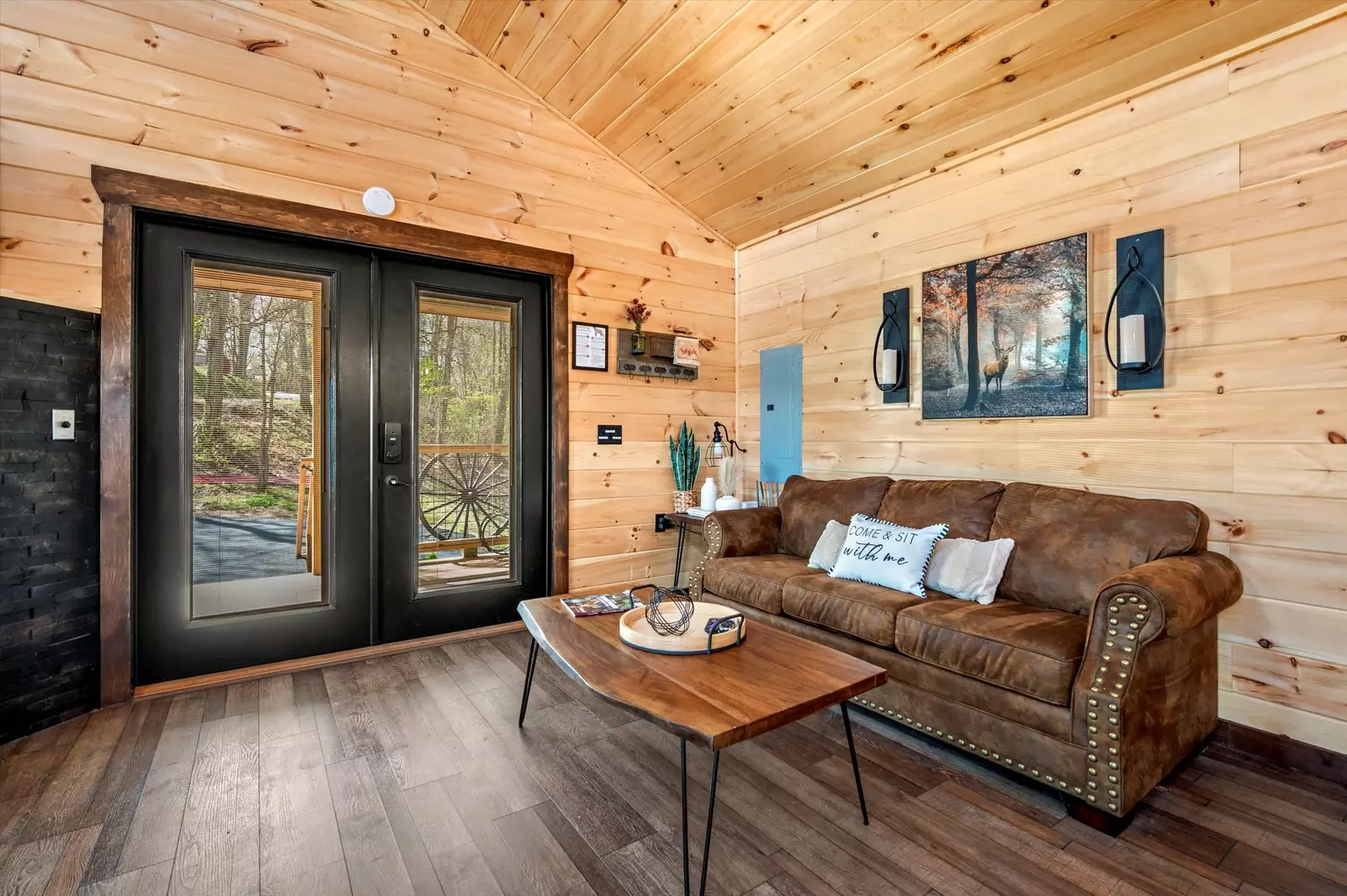 Property image, Interior, of Twin Peaks