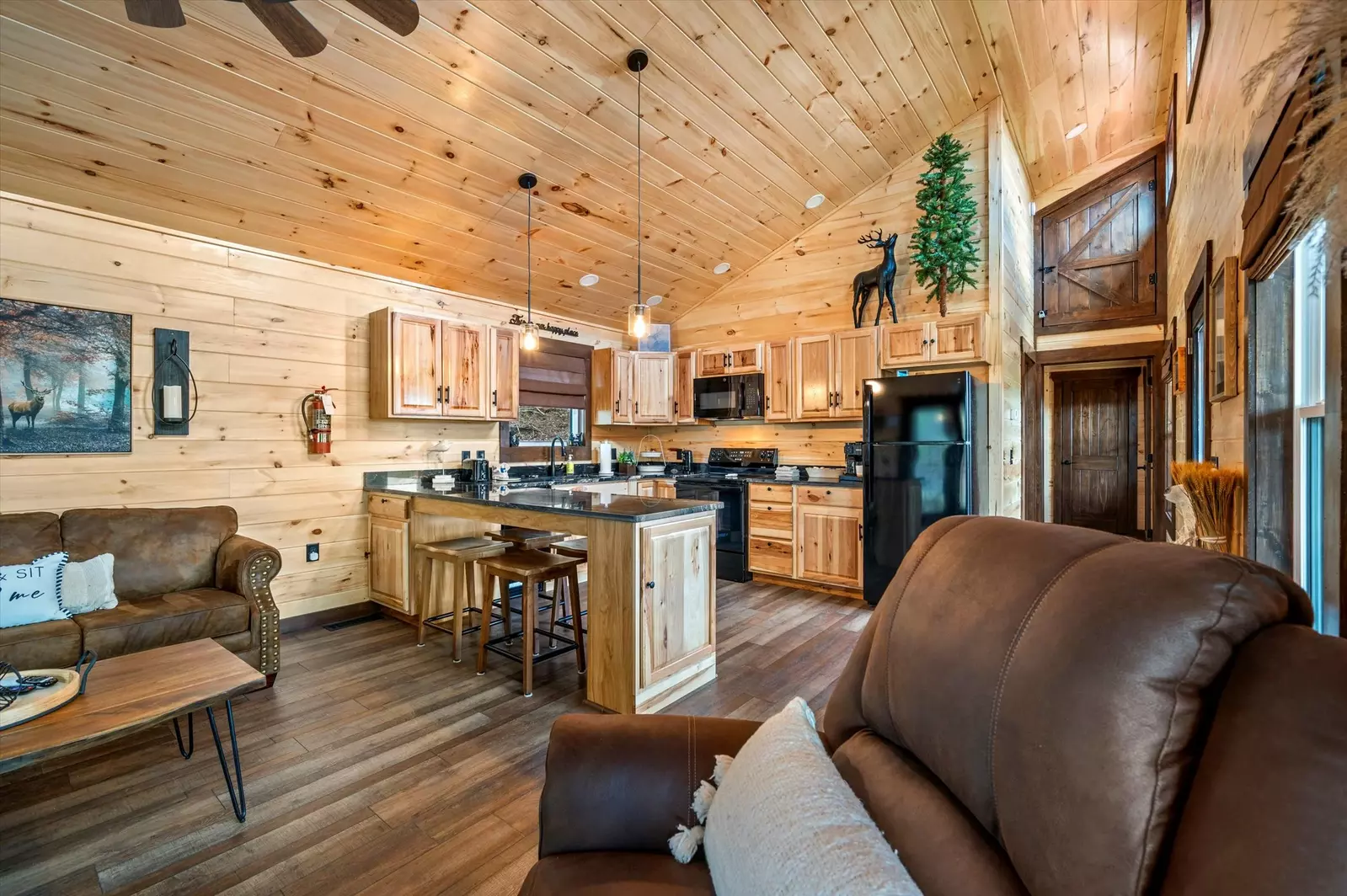 Property image, Interior, of Twin Peaks