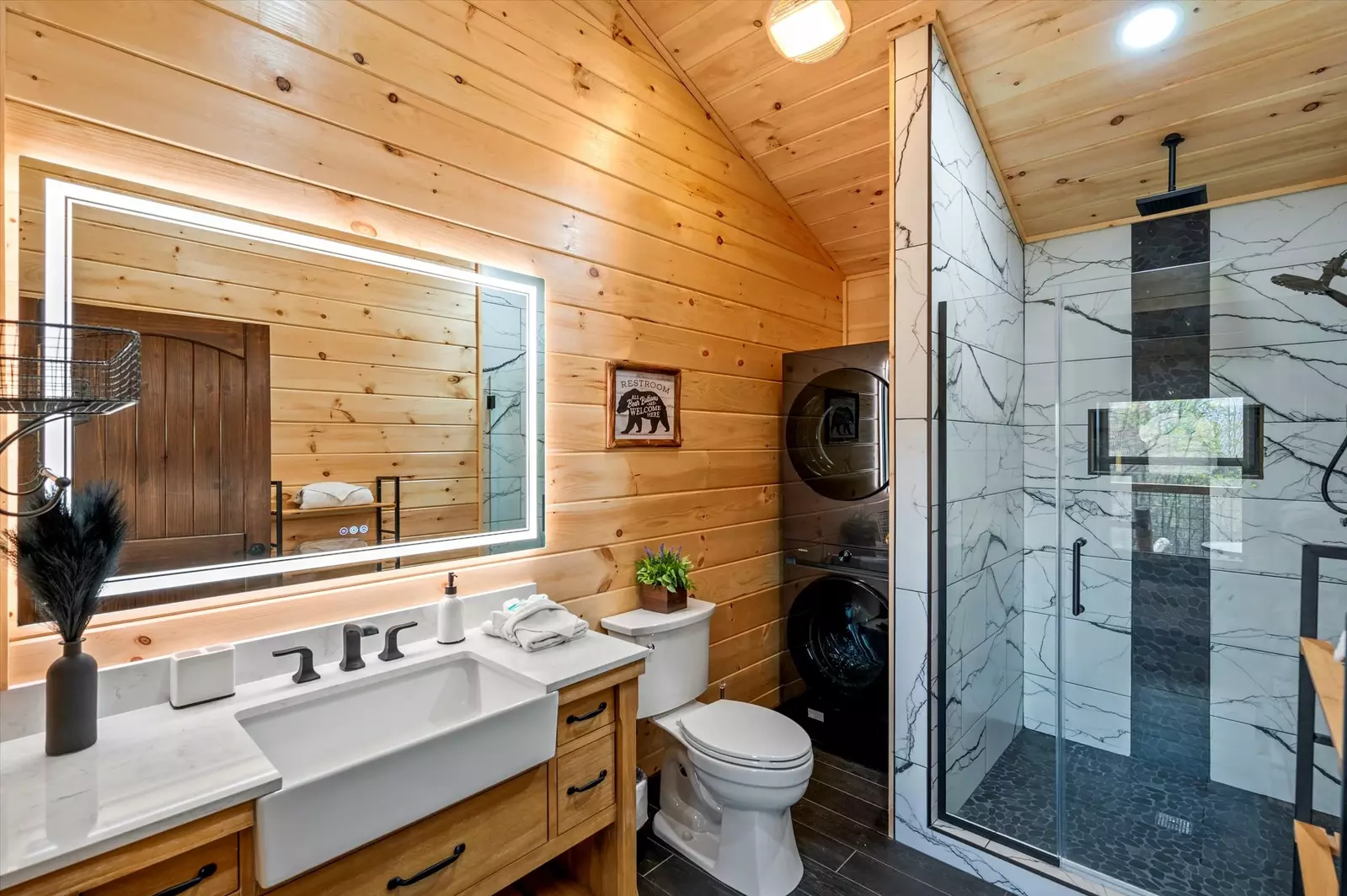 Property image, Interior, of Twin Peaks