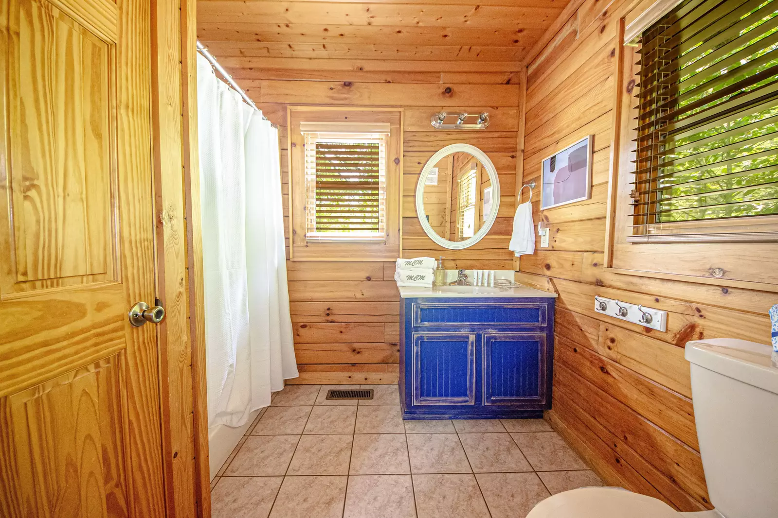 Bathroom w/shower and robes