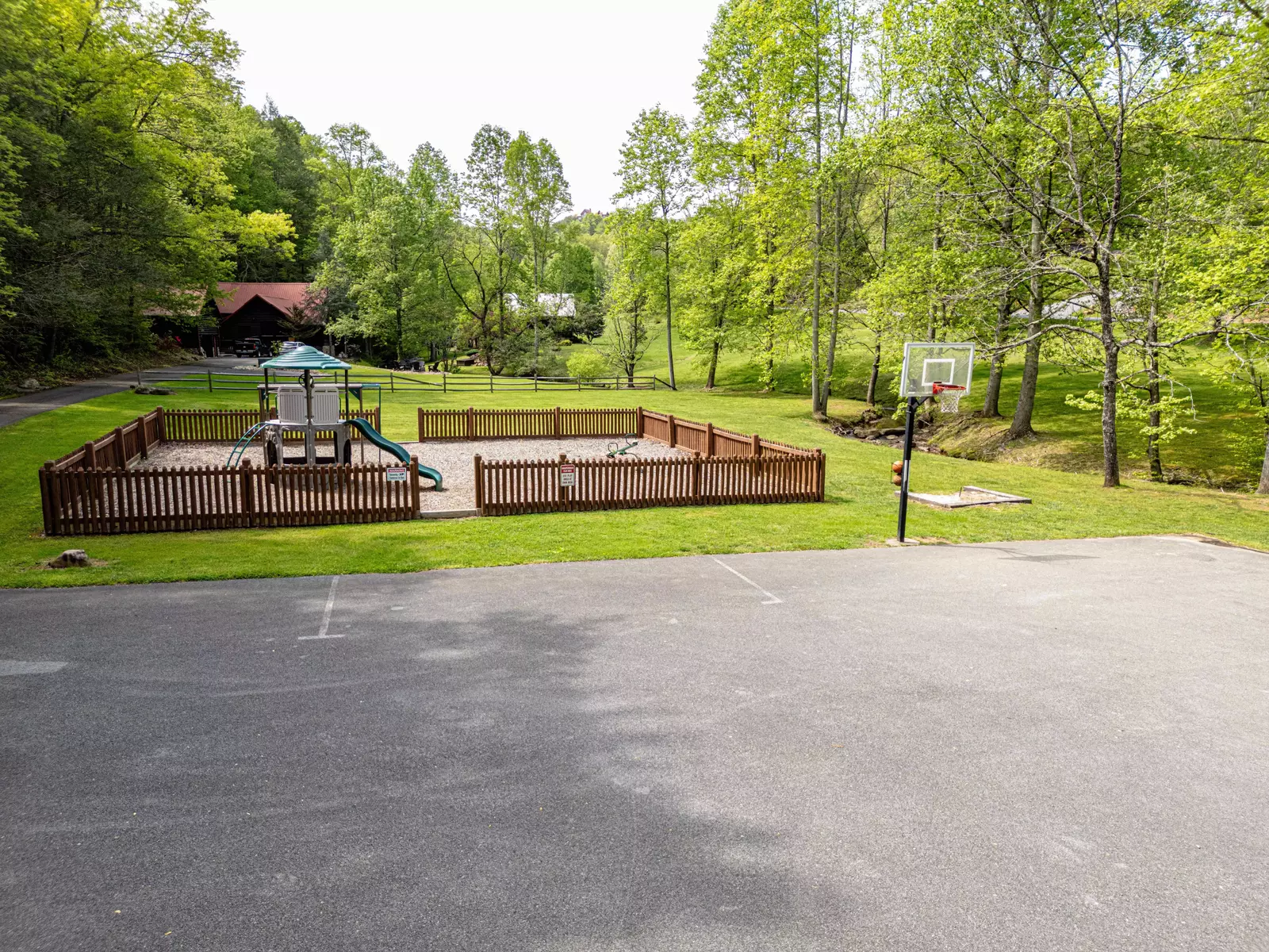Basketball and playground for everyone to enjoy in the resort