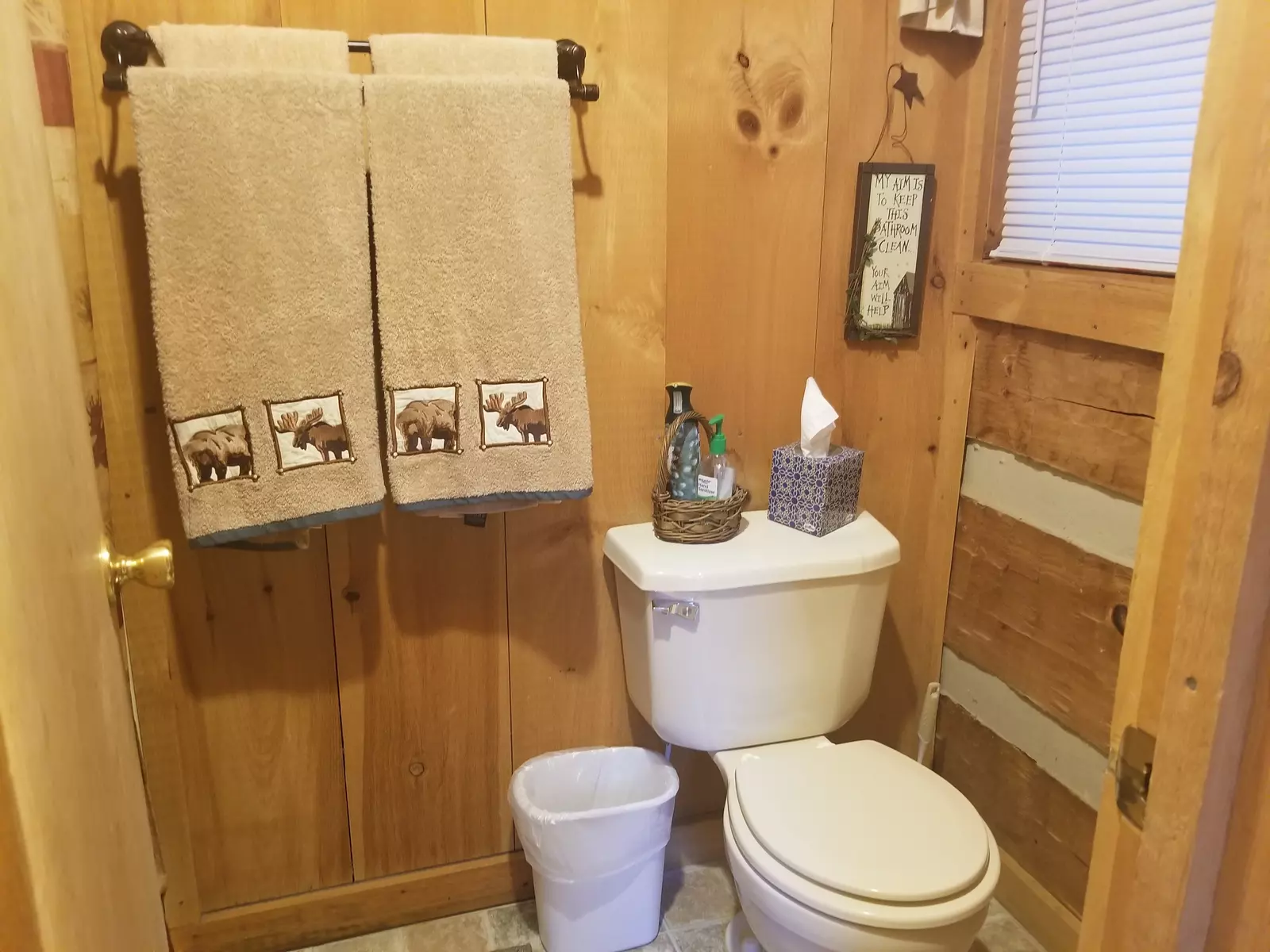 Leroy's Quiet and Cozy Cabin