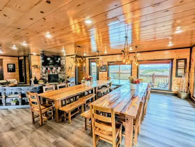 Chestnut Oak Lodge