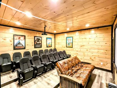 Chestnut Oak Lodge