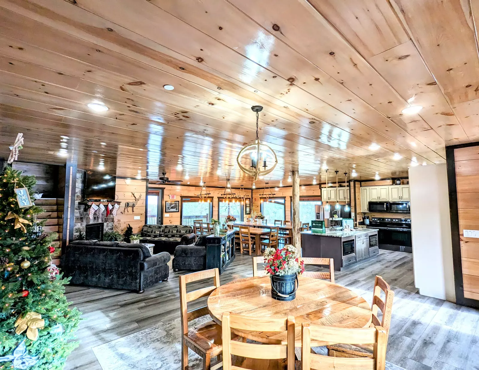 Chestnut Oak Lodge